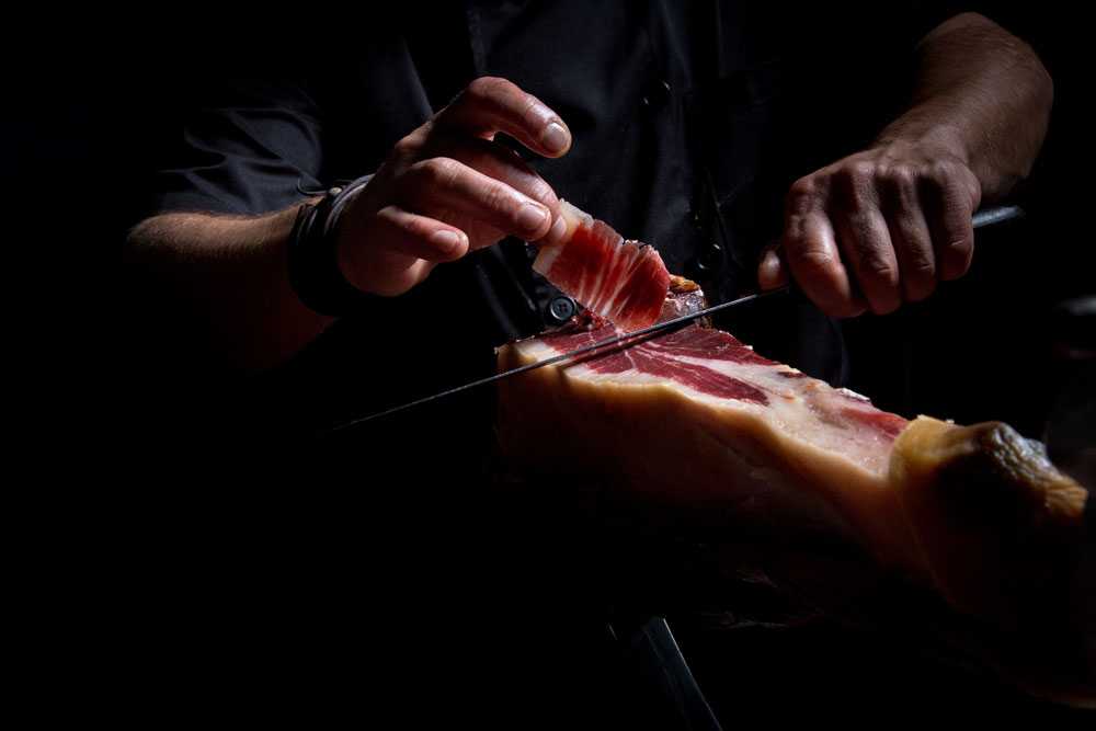 Basco Fine Foods Case Study-ham-cutting